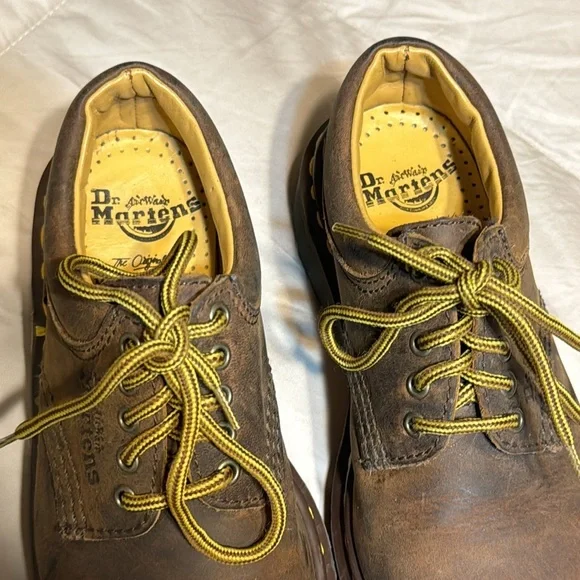 Dr. Martens Air Wair England Original Brown Leather Shoes Children Size 13 - Picture 4 of 8